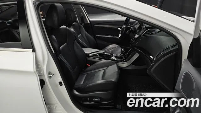 Hyundai i40 2015 — фото 10