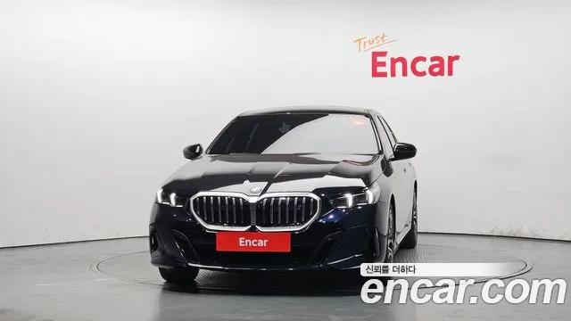 BMW i5 2025 — фото 3