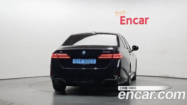 BMW i5 2025 — фото 4