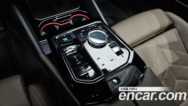 BMW i5 2025 — фото 9