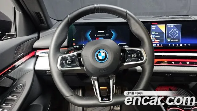 BMW i5 2025 — фото 13