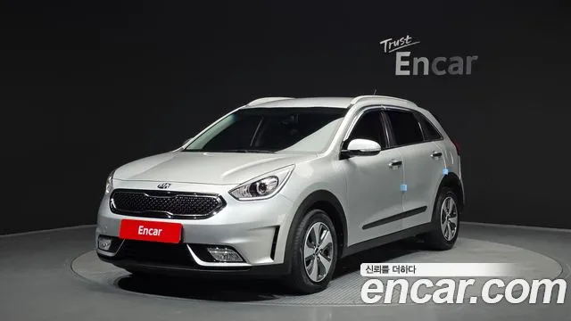 Kia Niro 2017 — фото 1