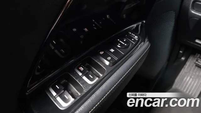 Kia Niro 2017 — фото 14