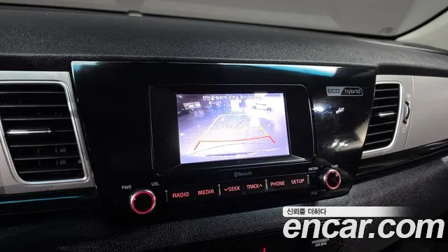 Kia Niro 2017 — фото 19
