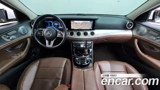 Mercedes-Benz E-Class 2019 — фото 7