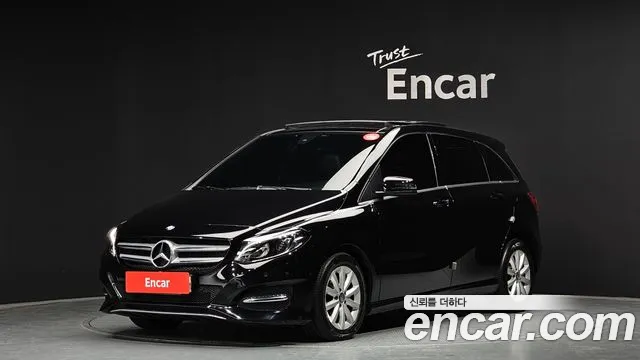 Mercedes-Benz B-Class 2017 — фото 1