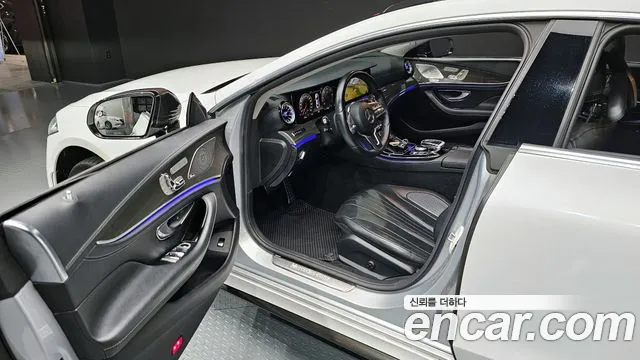 Mercedes-Benz CLS-Class 2019 — фото 11