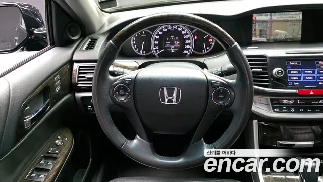 Honda Accord 2013 — фото 13