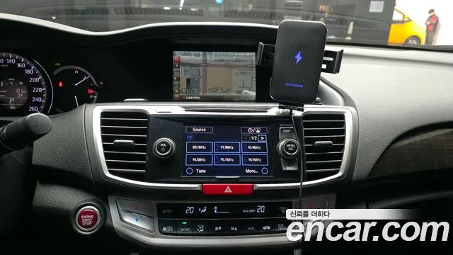Honda Accord 2013 — фото 14