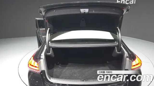 Hyundai Genesis 2016 — фото 20