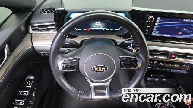 Kia K5 2021 — фото 13