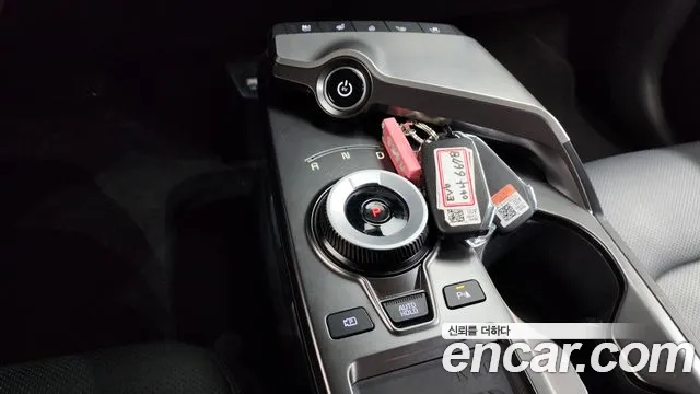 Kia EV6 2023 — фото 9