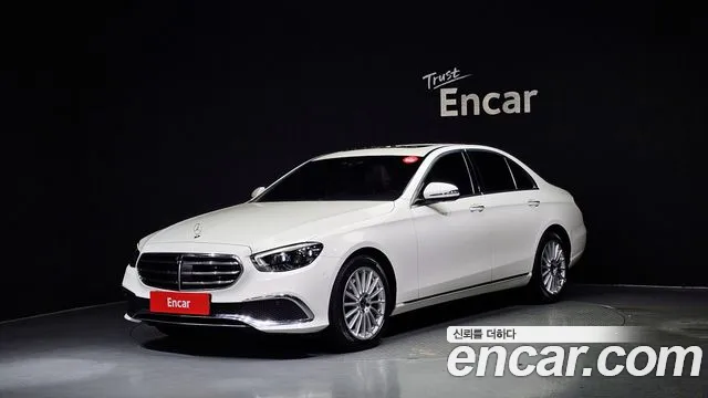 Mercedes-Benz E-Class 2022 — фото 1