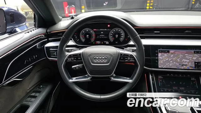Audi A8 2021 — фото 13