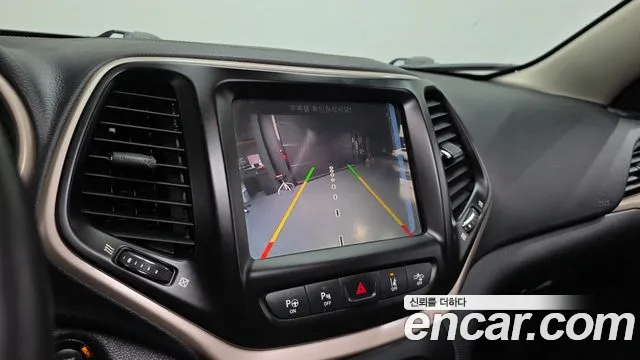 Jeep Cherokee 2016 — фото 15