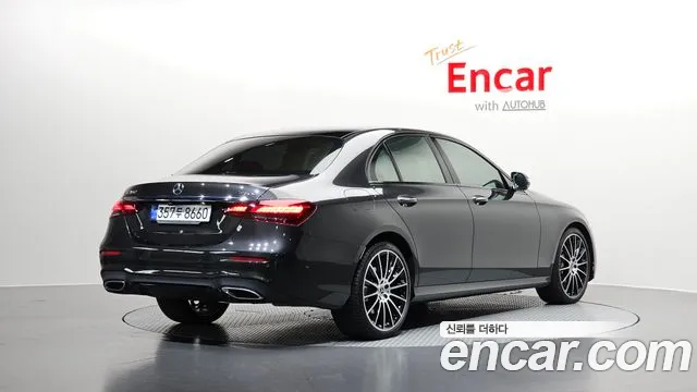 Mercedes-Benz E-Class 2023 — фото 2