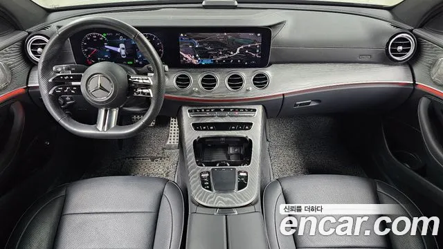 Mercedes-Benz E-Class 2023 — фото 7