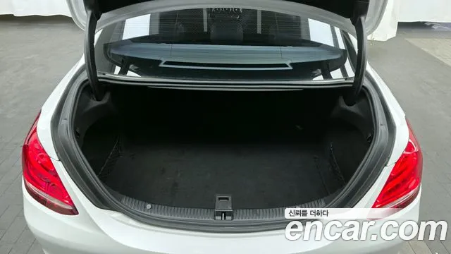 Mercedes-Benz C-Class 2015 — фото 20