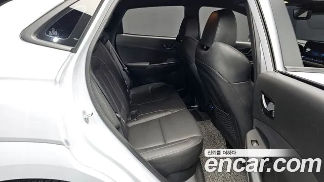 Hyundai Kona 2022 — фото 11