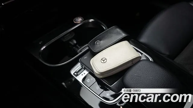 Mercedes-Benz A-Class 2020 — фото 17