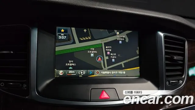Hyundai Equus 2015 — фото 14