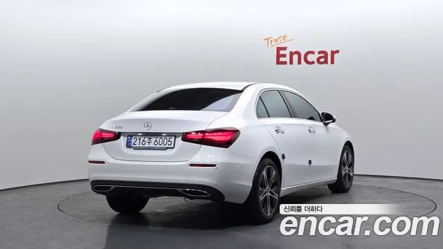 Mercedes-Benz A-Class 2024 — фото 2