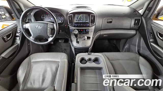 Hyundai Starex 2018 — фото 7