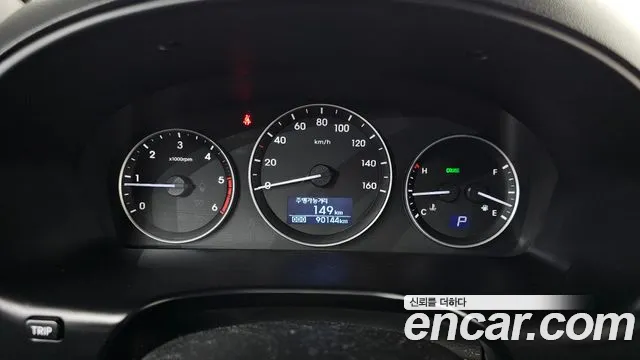Hyundai Starex 2018 — фото 8