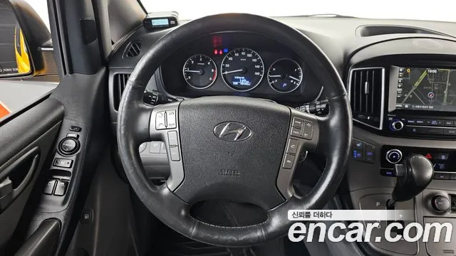 Hyundai Starex 2018 — фото 13