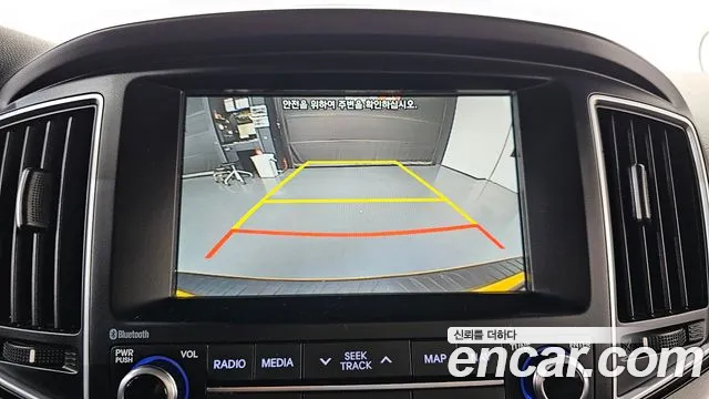 Hyundai Starex 2018 — фото 15