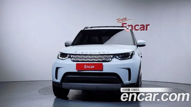 Land Rover Discovery 2017 — фото 3