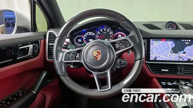 Porsche Cayenne 2020 — фото 13