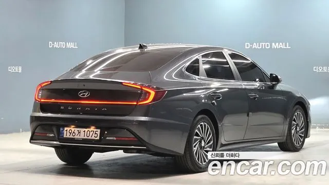 Hyundai Sonata 2022 — фото 3