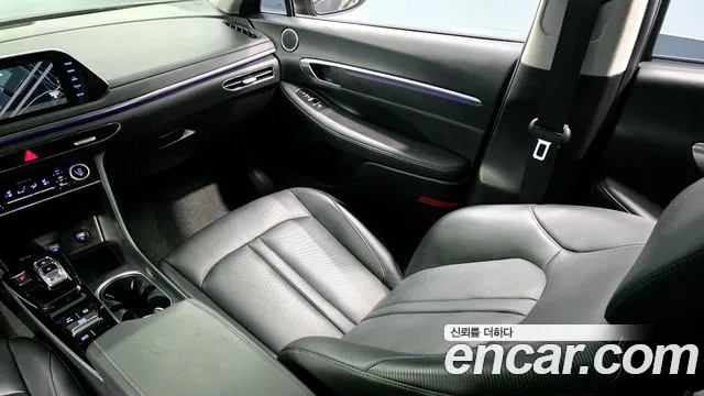 Hyundai Sonata 2022 — фото 12