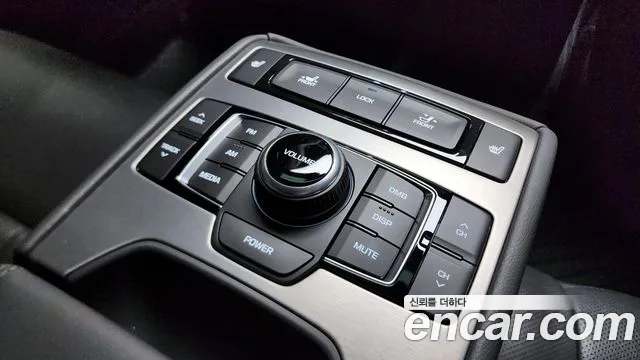 Hyundai Genesis 2015 — фото 18