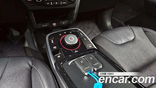 Kia Niro 2022 — фото 9