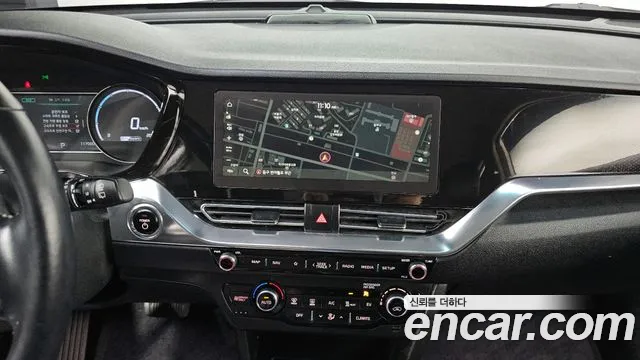 Kia Niro 2022 — фото 15
