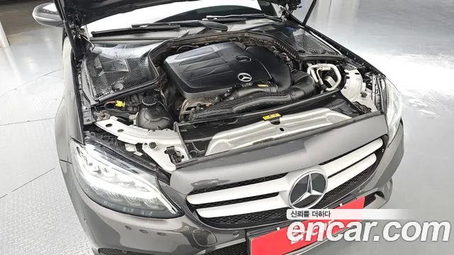 Mercedes-Benz C-Class 2020 — фото 6