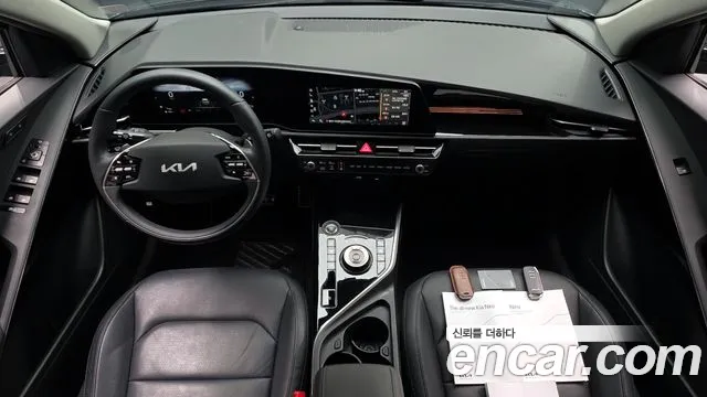 Kia Niro 2022 — фото 7
