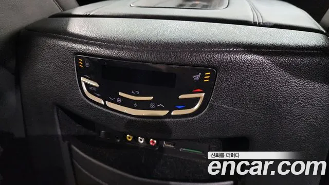 Cadillac Escalade 2015 — фото 19