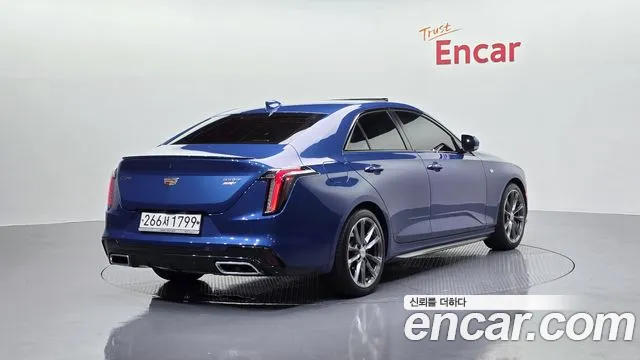 Cadillac CT4 2020 — фото 2