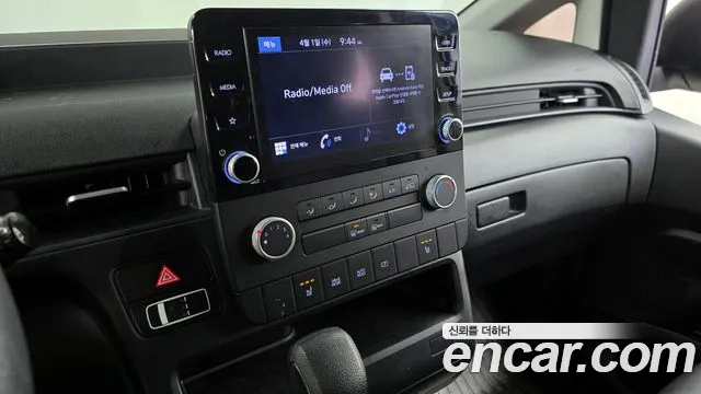 Hyundai Staria 2022 — фото 14