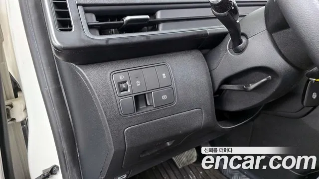 Hyundai Staria 2022 — фото 17