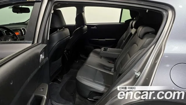 Kia Sportage 2018 — фото 20