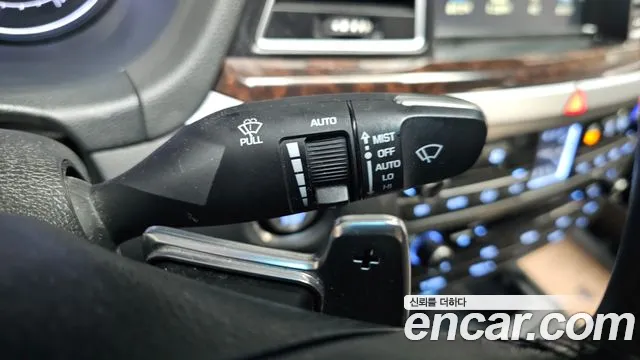Hyundai Genesis 2016 — фото 18