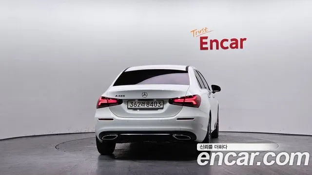 Mercedes-Benz A-Class 2023 — фото 4