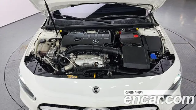 Mercedes-Benz A-Class 2023 — фото 6