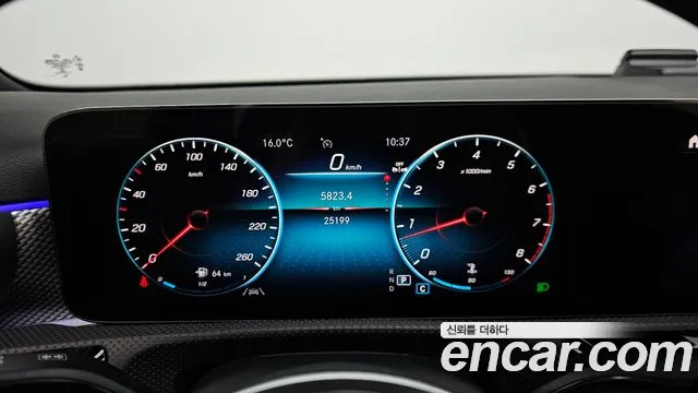 Mercedes-Benz A-Class 2023 — фото 8