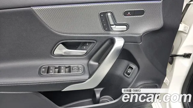 Mercedes-Benz A-Class 2023 — фото 18