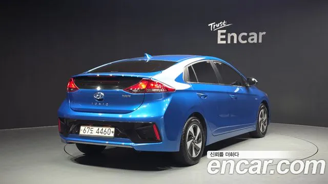Hyundai Ioniq 2017 — фото 2